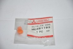 clips attache plastique orange