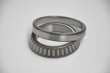 roulement conique l713049