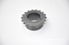 pignon vilebrequin commande  pompe à huile 18 dents