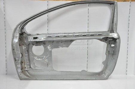 porte avant gauche sans panneau de porte