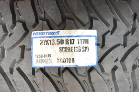 Pneu TOYO Open Country M/T 37x13.50 R17 117N