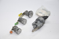 82604 barillet de cle de contact avec barllet de porte